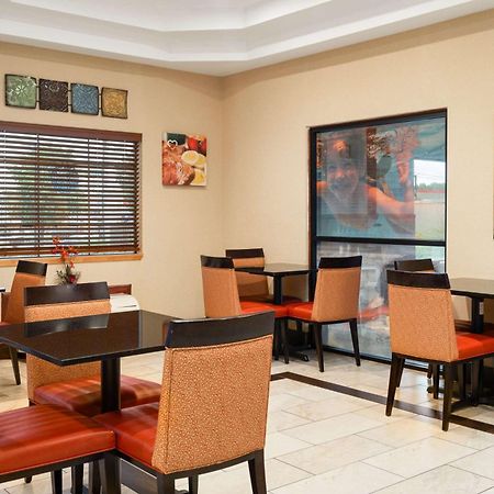 Hotel Ramada By Wyndham Locust Grove Esterno foto