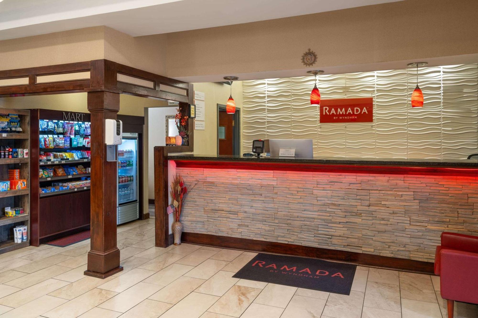 Hotel Ramada By Wyndham Locust Grove Esterno foto