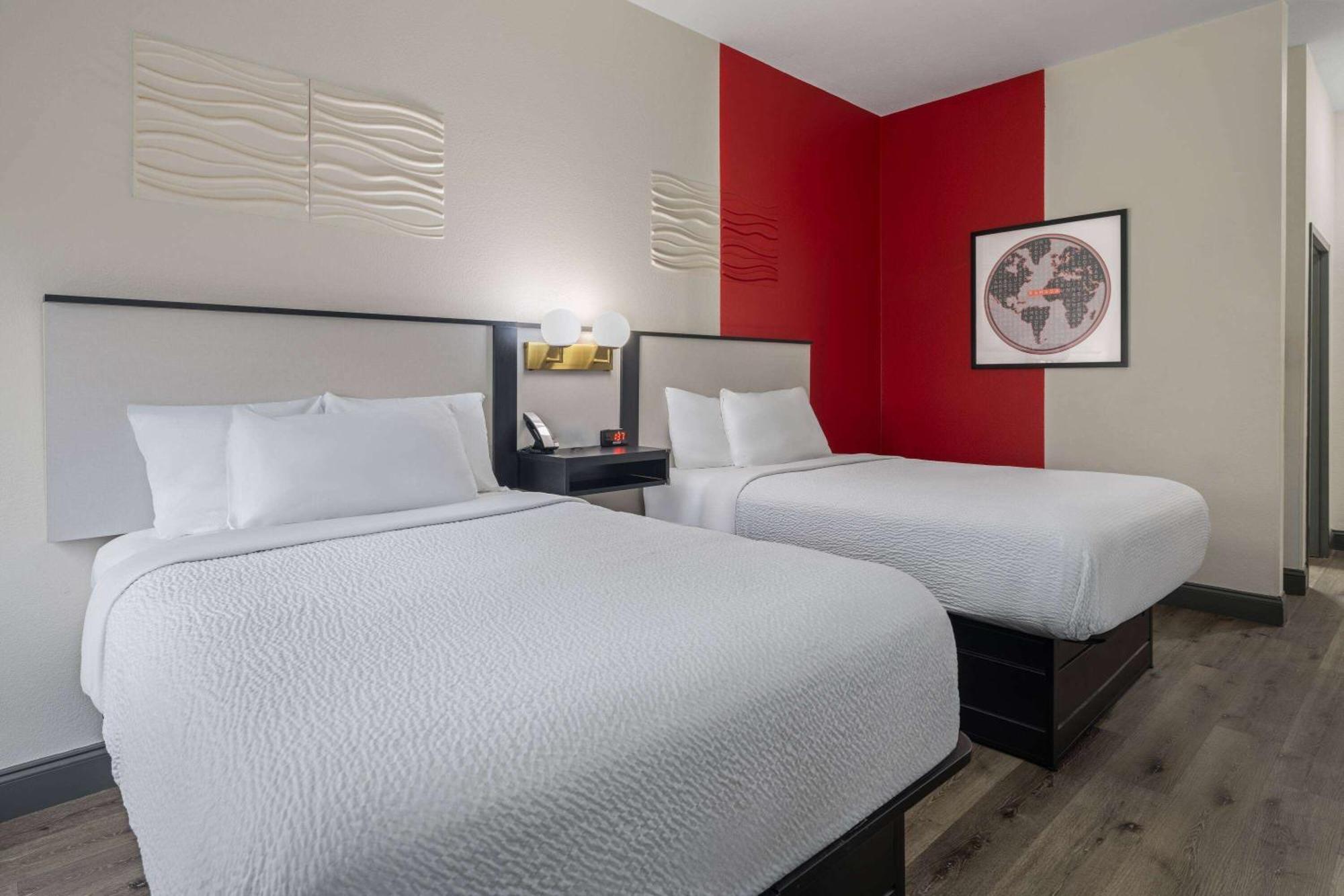 Hotel Ramada By Wyndham Locust Grove Esterno foto